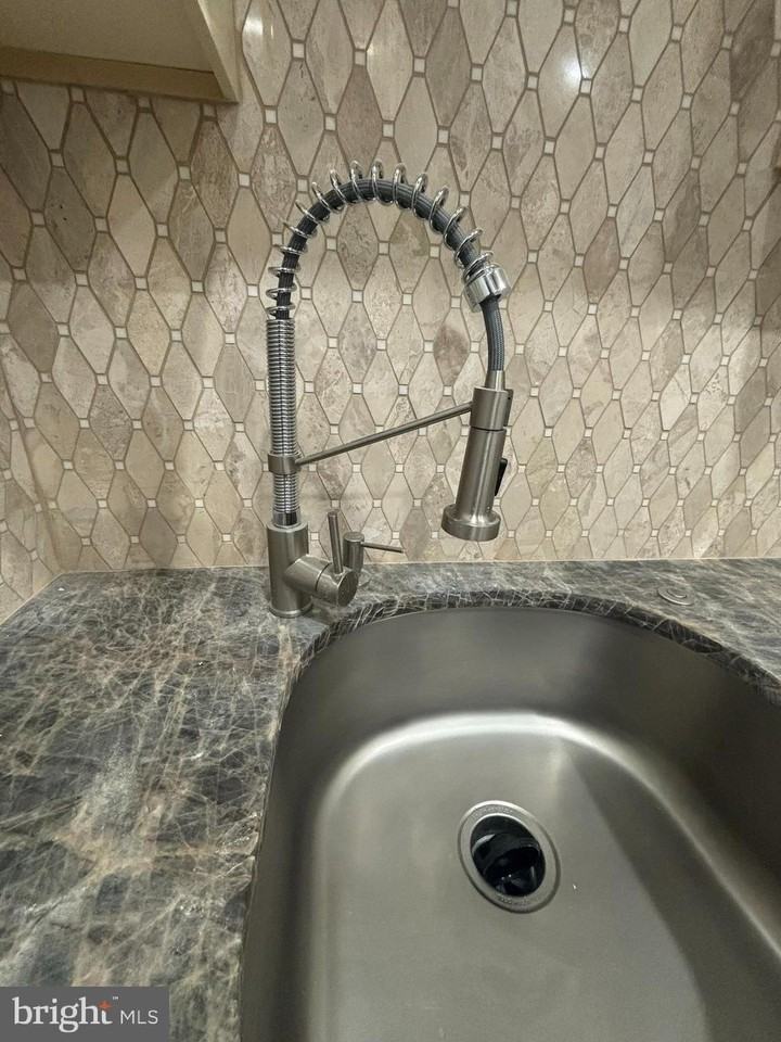 320 Loney St #2ndFL - Photo 6 of 19