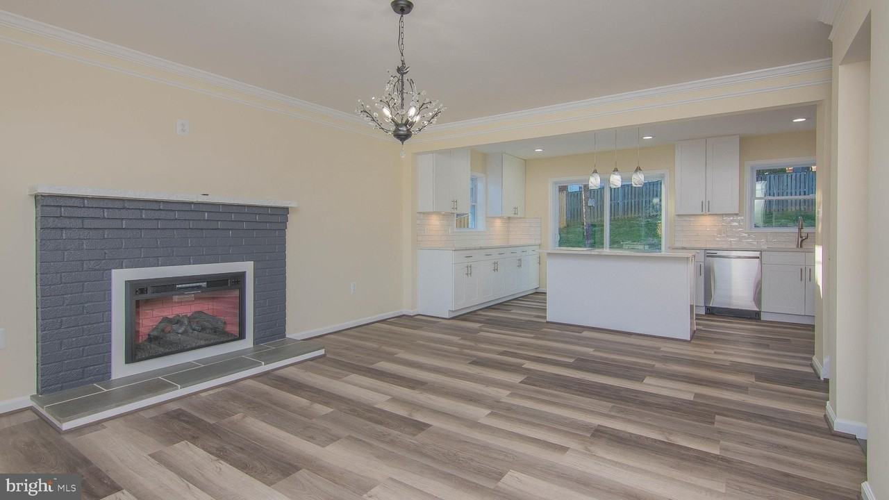 14 N Montague St - Photo 2 of 21