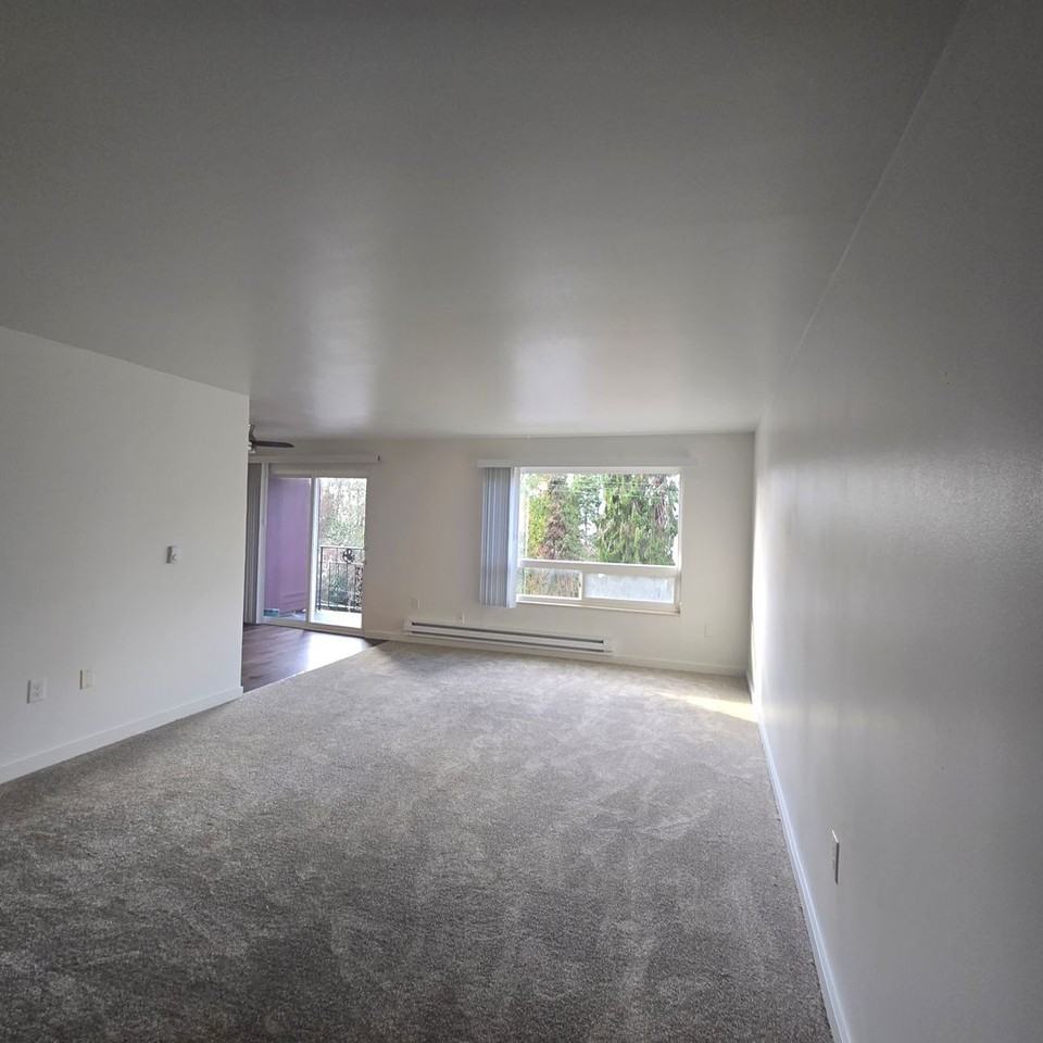 Tracy Ann Apartments - Photo 5 of 11