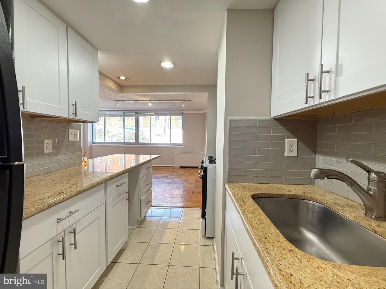 5353 Columbia Pike #310 - Photo 5 of 10