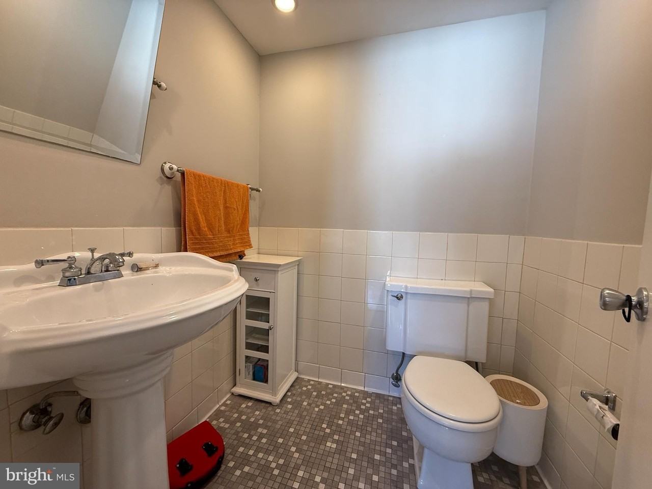 5353 Columbia Pike #310 - Photo 6 of 10