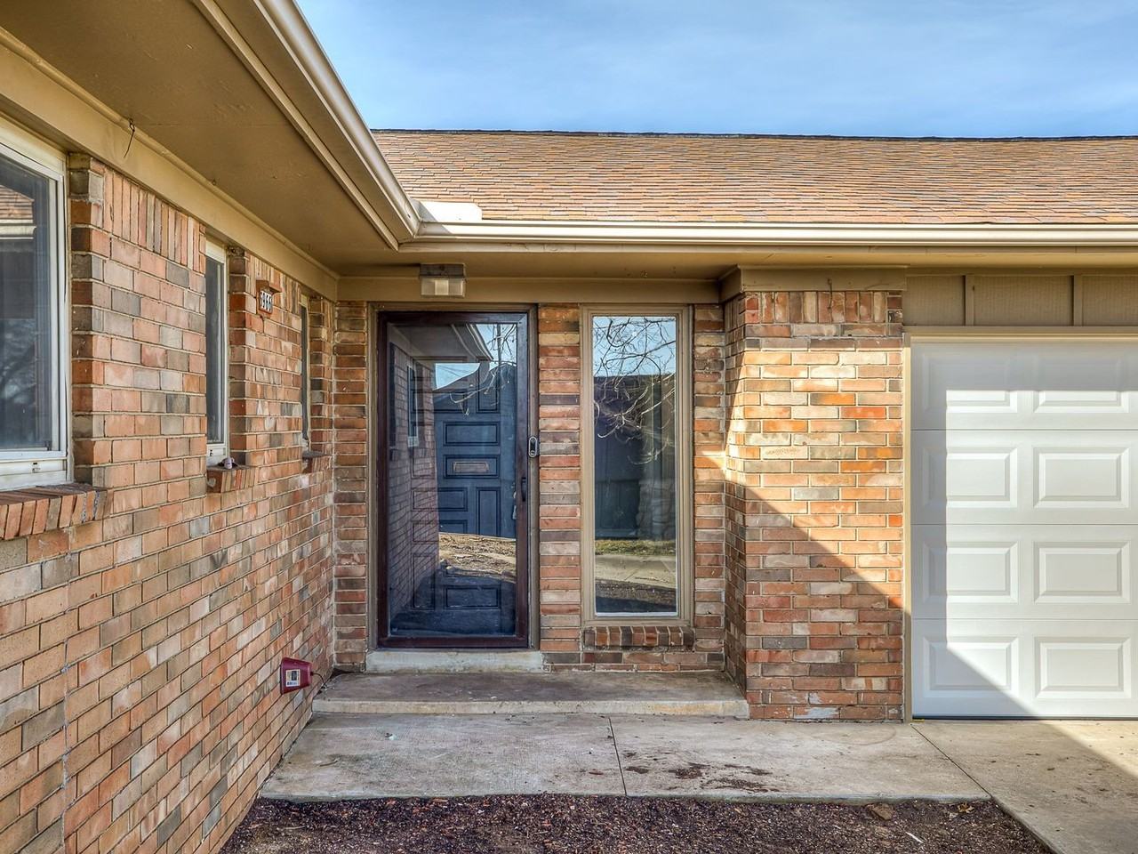 5966 E 36th St - Photo 2 of 36