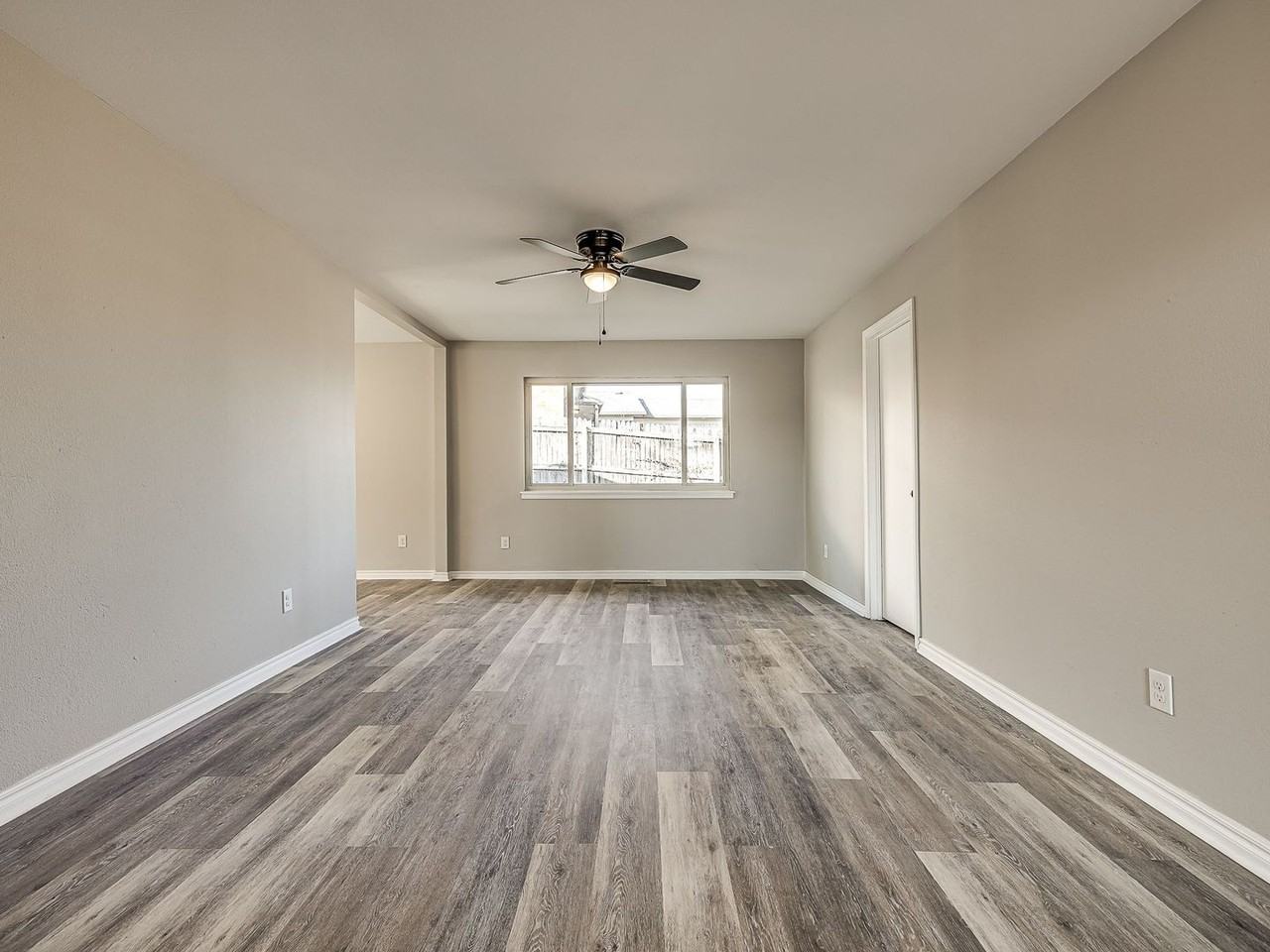 5966 E 36th St - Photo 3 of 36