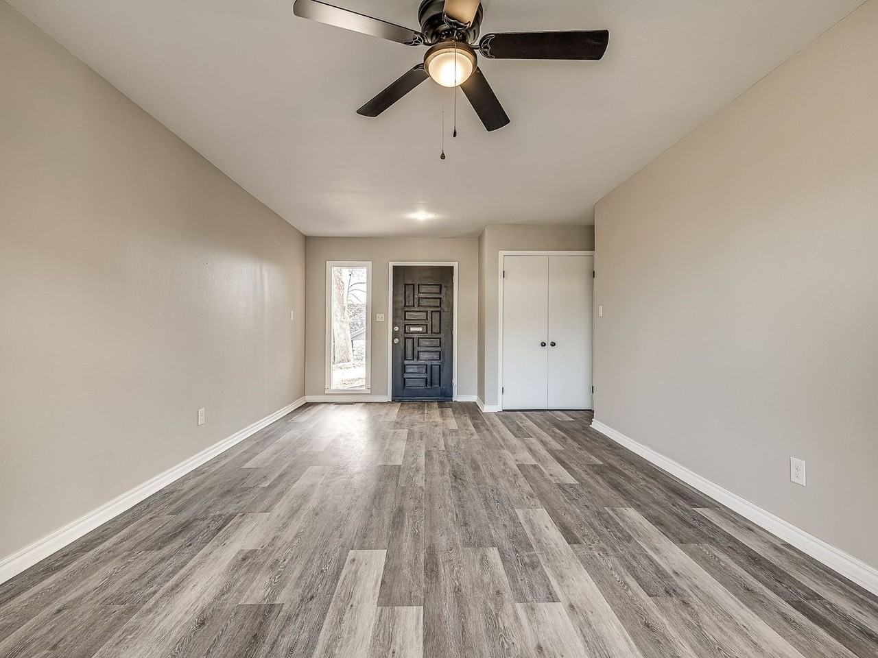 5966 E 36th St - Photo 5 of 36