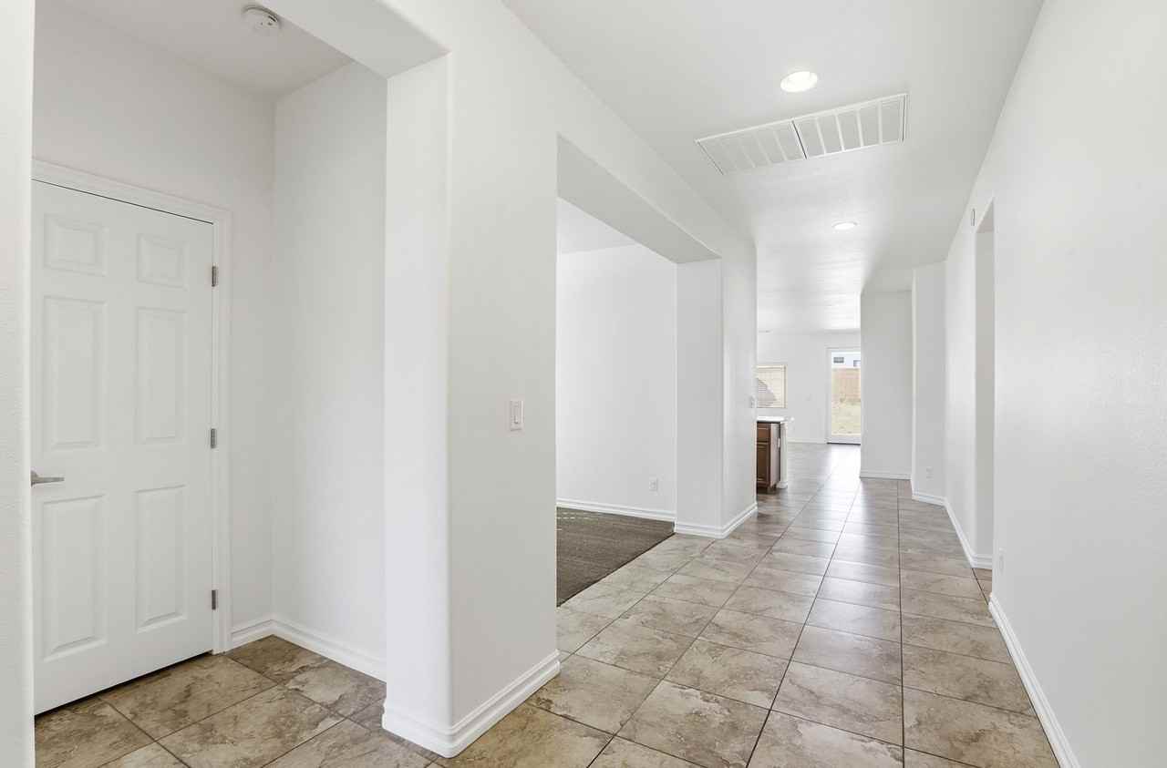 9387 Vital Crest St - Photo 2 of 30