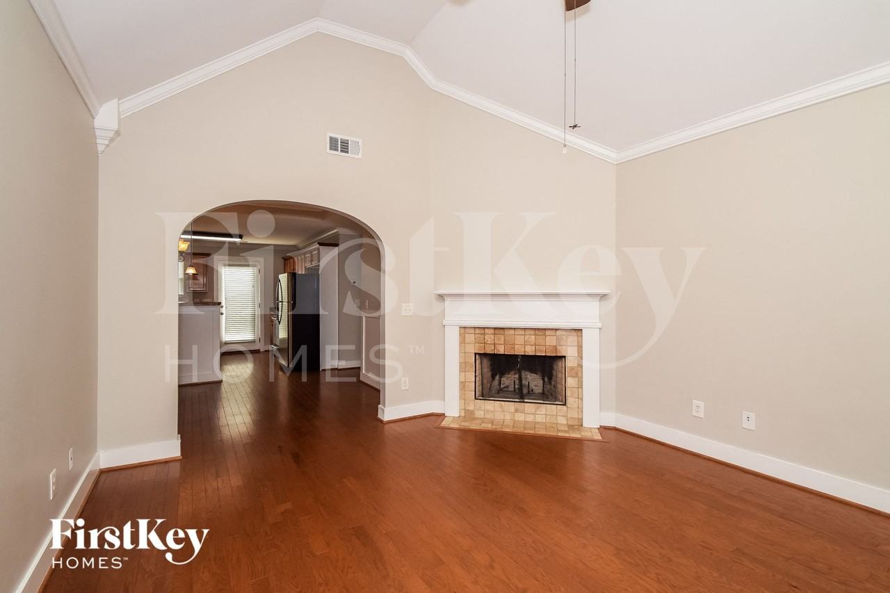 283 Stonecreek Pl - Photo 3 of 15