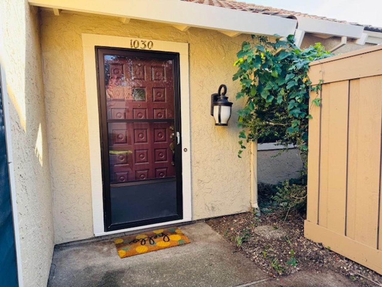 1030 Sheppard Rd - Photo 2 of 32