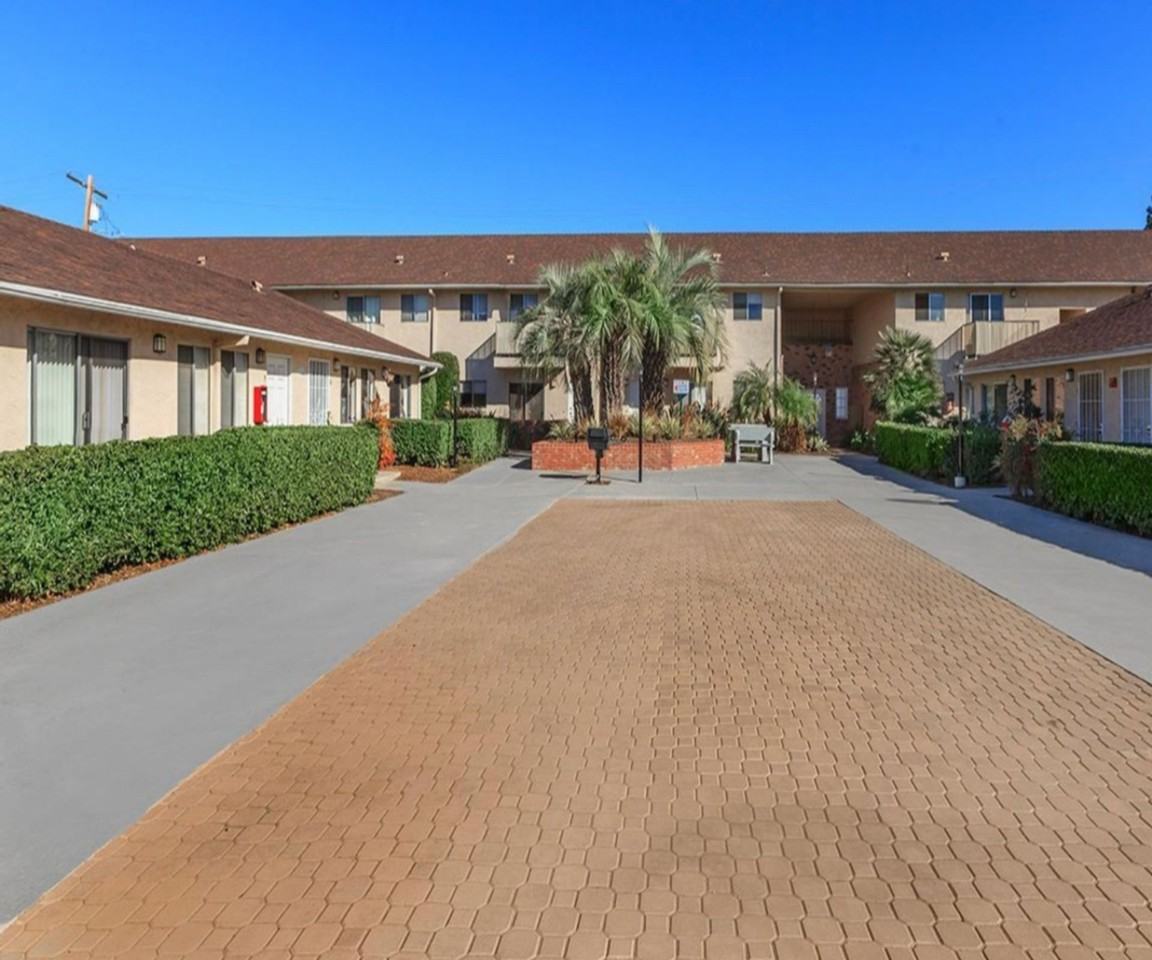 Colonial Gardens - Photo 3 of 5