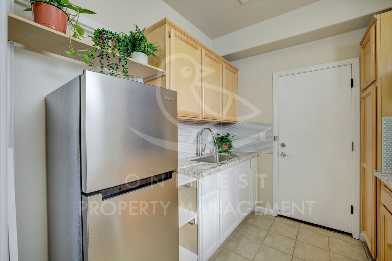 290 Saint Croix Ct - Photo 6 of 15