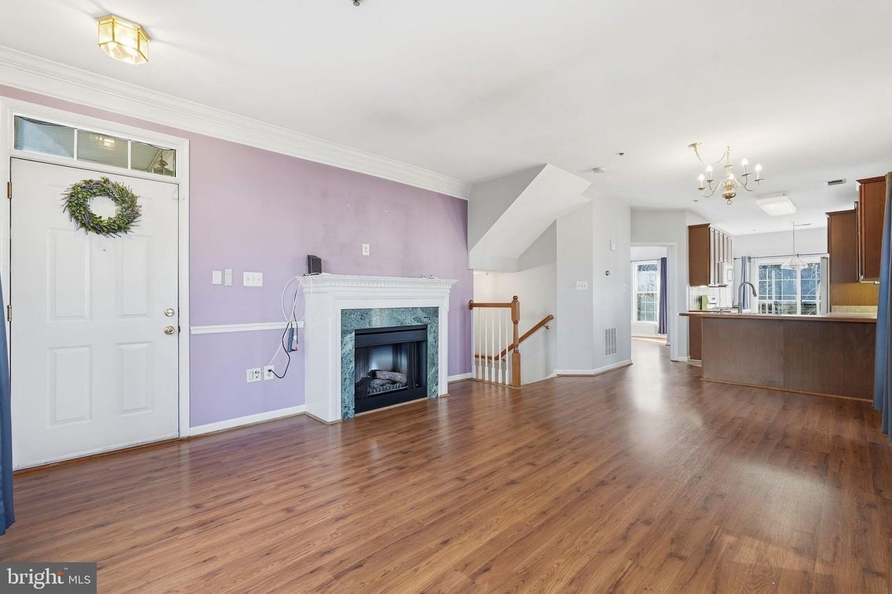 11598 Cavalier Landing Ct Unit 704a #704A - Photo 4 of 37