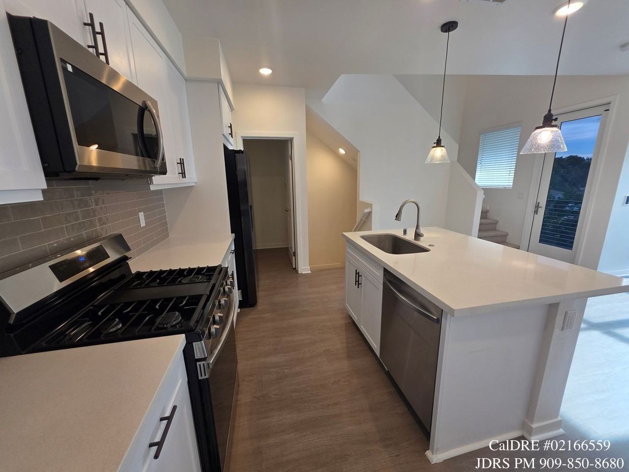 11055 Wander Dr - Photo 3 of 17