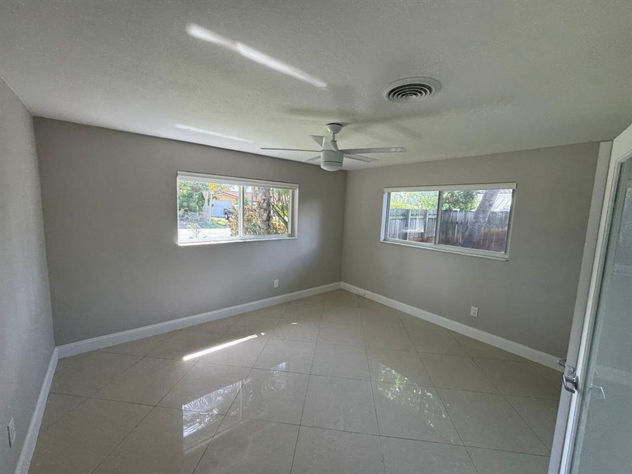 4411 Ne 15th Way #0 - Photo 2 of 10