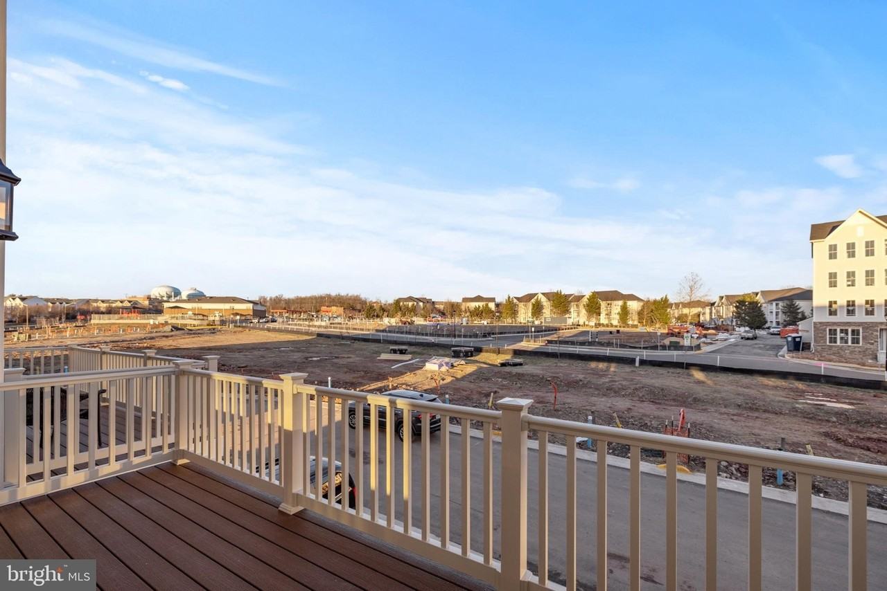 831 Sawback Sq Ne - Photo 4 of 47