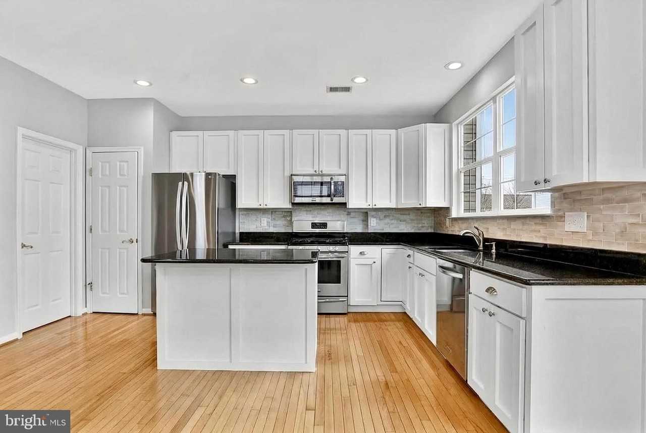 21758 Flora Springs Ter - Photo 6 of 18