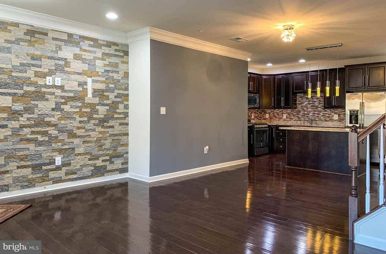 23502 Belvoir Woods Ter - Photo 5 of 26