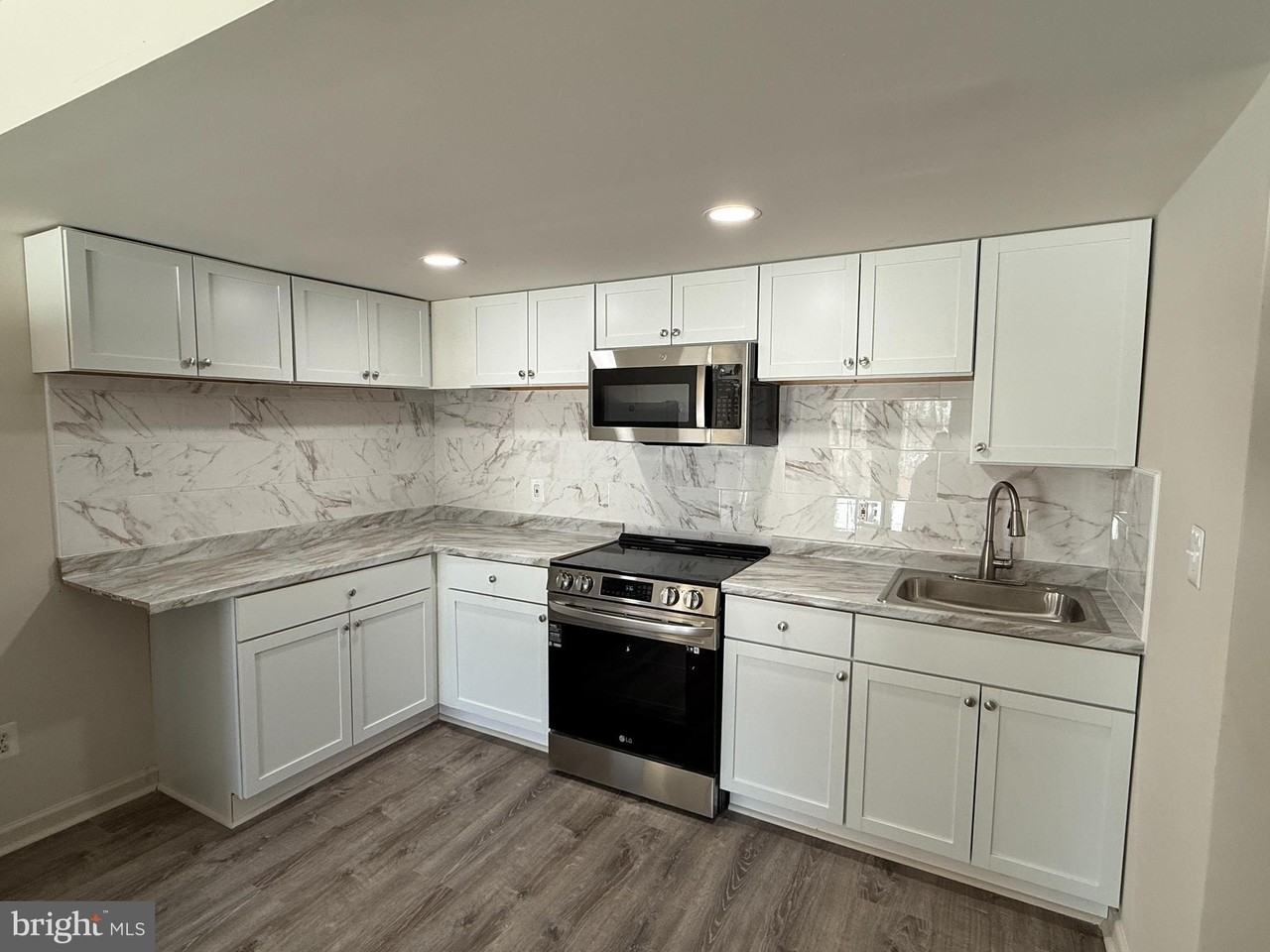 15417 Bald Eagle Ln - Photo 2 of 16