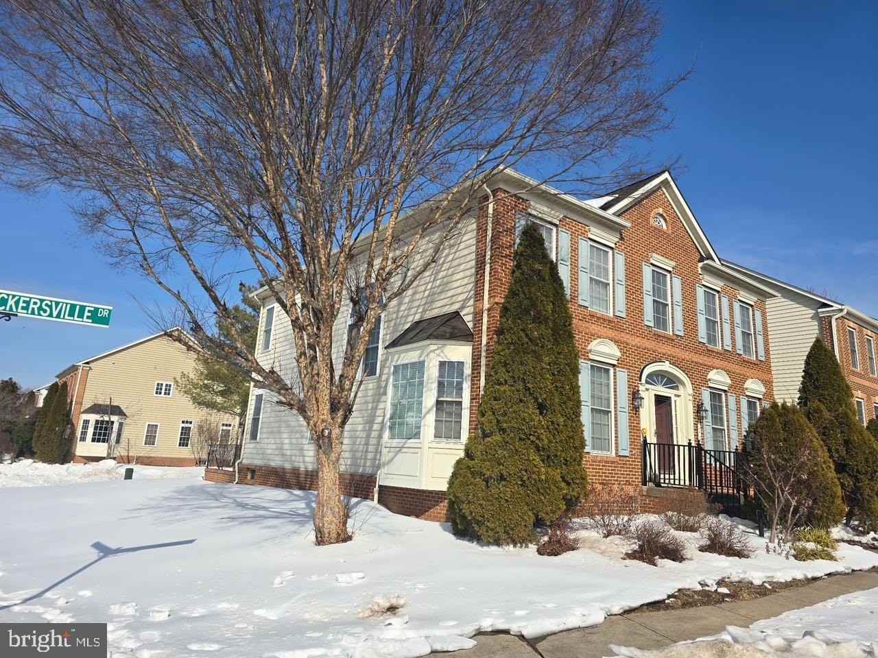 14108 Snickersville Dr - Photo 2 of 13