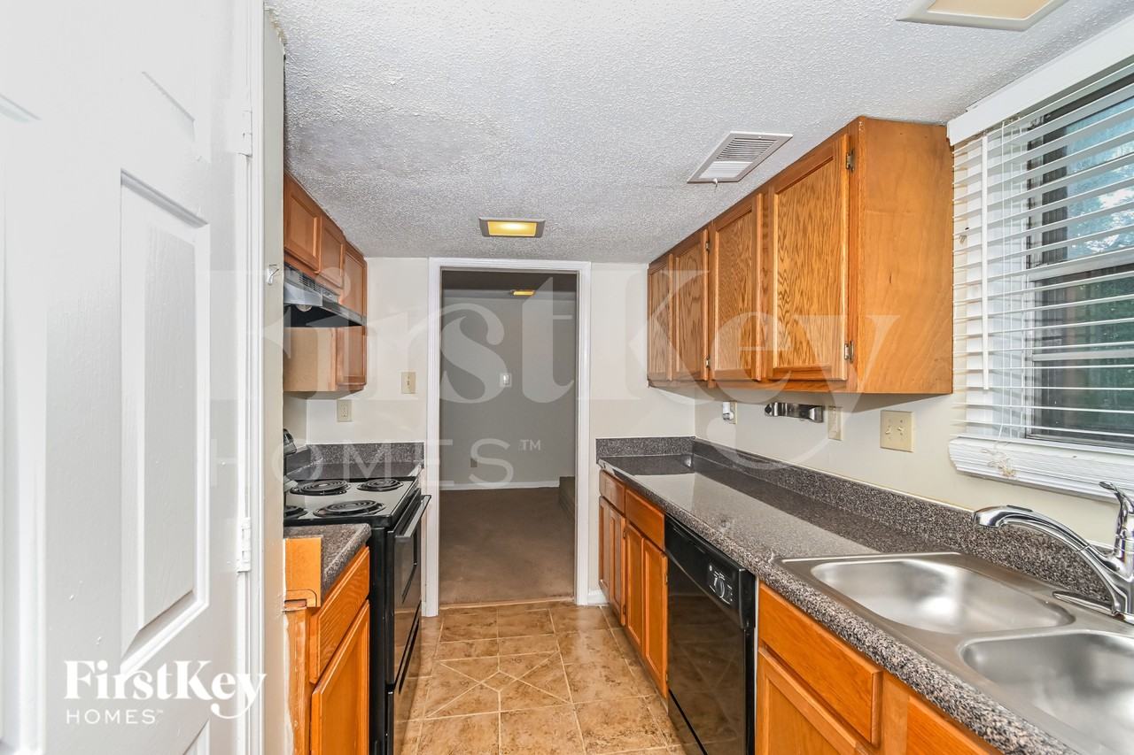 2101 Hornsby Cv - Photo 6 of 16