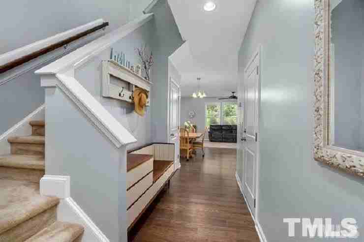 114 Ransomwood Dr - Photo 3 of 19