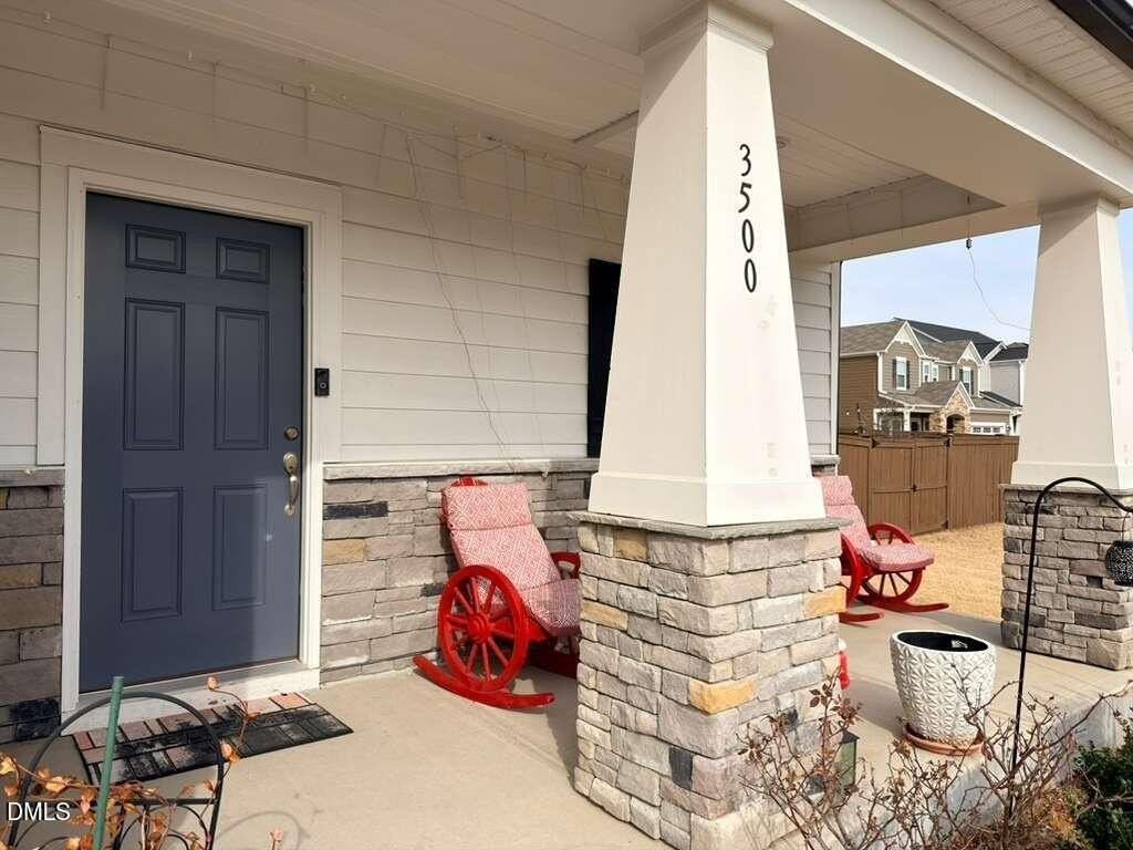 3500 Barn Rd - Photo 4 of 44