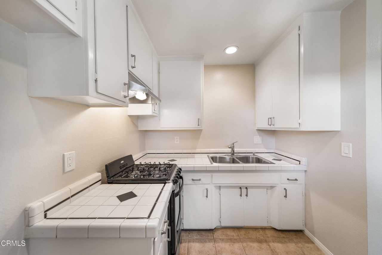 761 E Orange Grove Blvd #10 - Photo 5 of 16