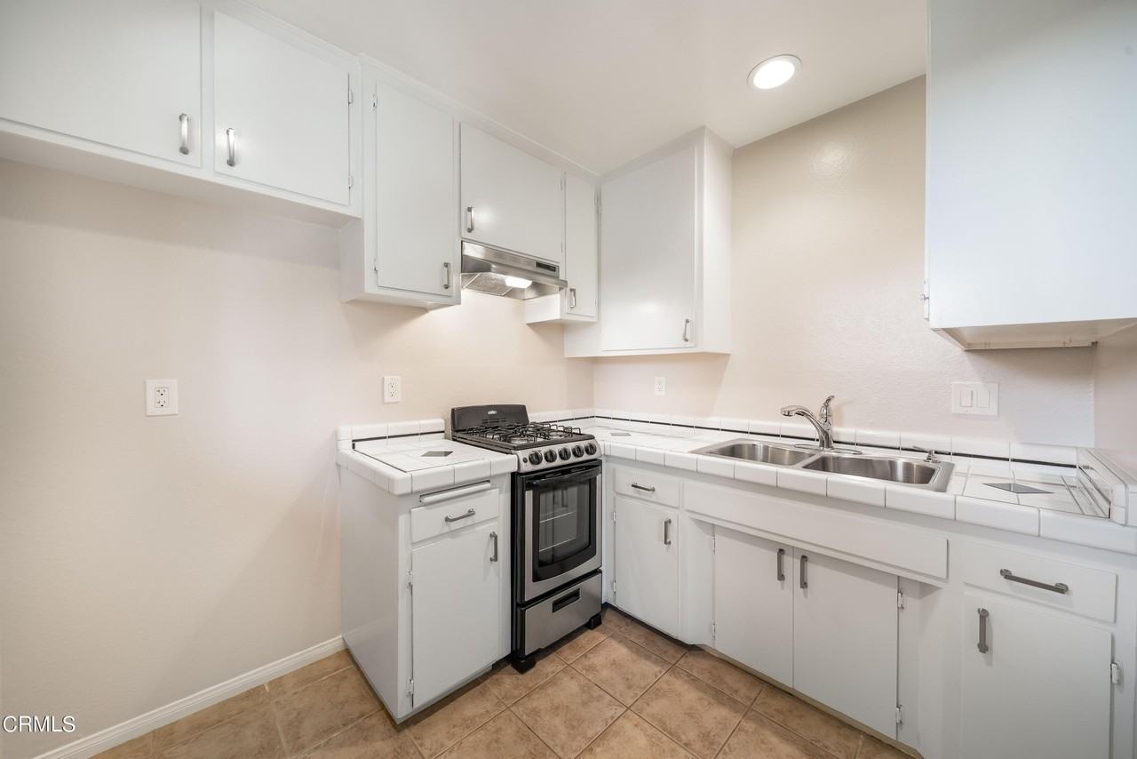 761 E Orange Grove Blvd #10 - Photo 6 of 16