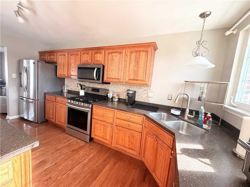 313 Fairgate Dr - Photo 5 of 21