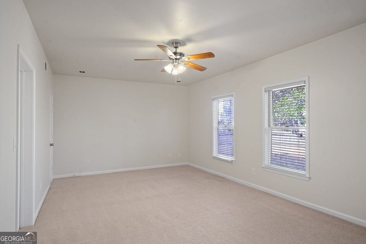 1978 Poppleford Ln - Photo 3 of 27