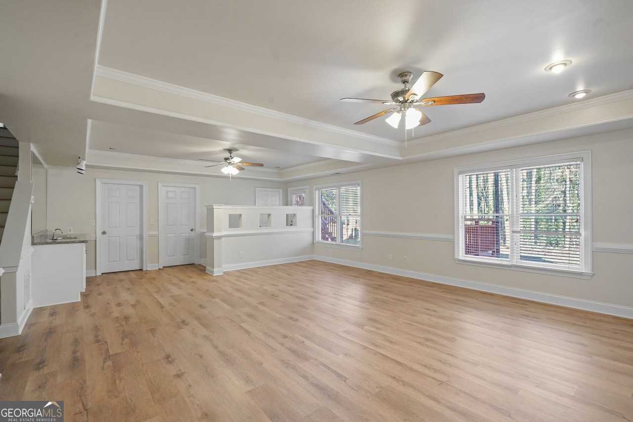 1978 Poppleford Ln - Photo 6 of 27