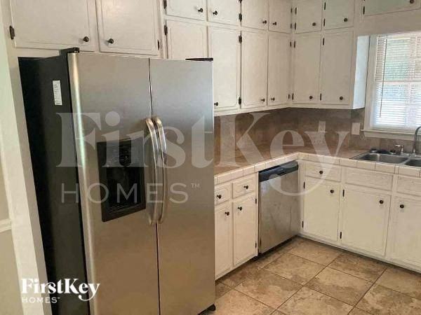 135 Lazy Hollow Ln - Photo 6 of 12