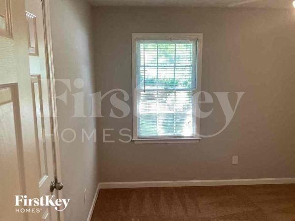 135 Lazy Hollow Ln - Photo 7 of 12