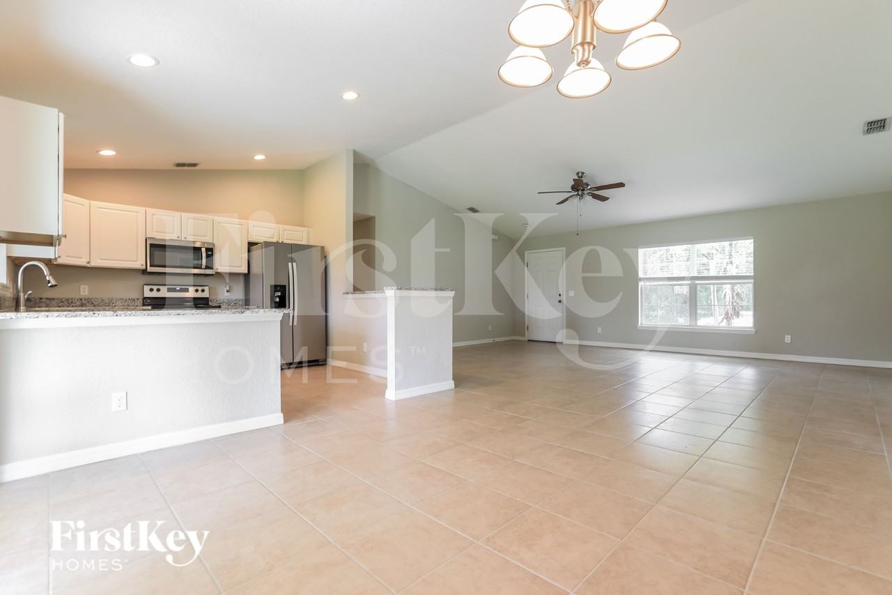 12485 Willmington Blvd - Photo 4 of 15