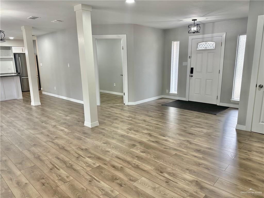 1309 Zinnia Ave - Photo 3 of 13