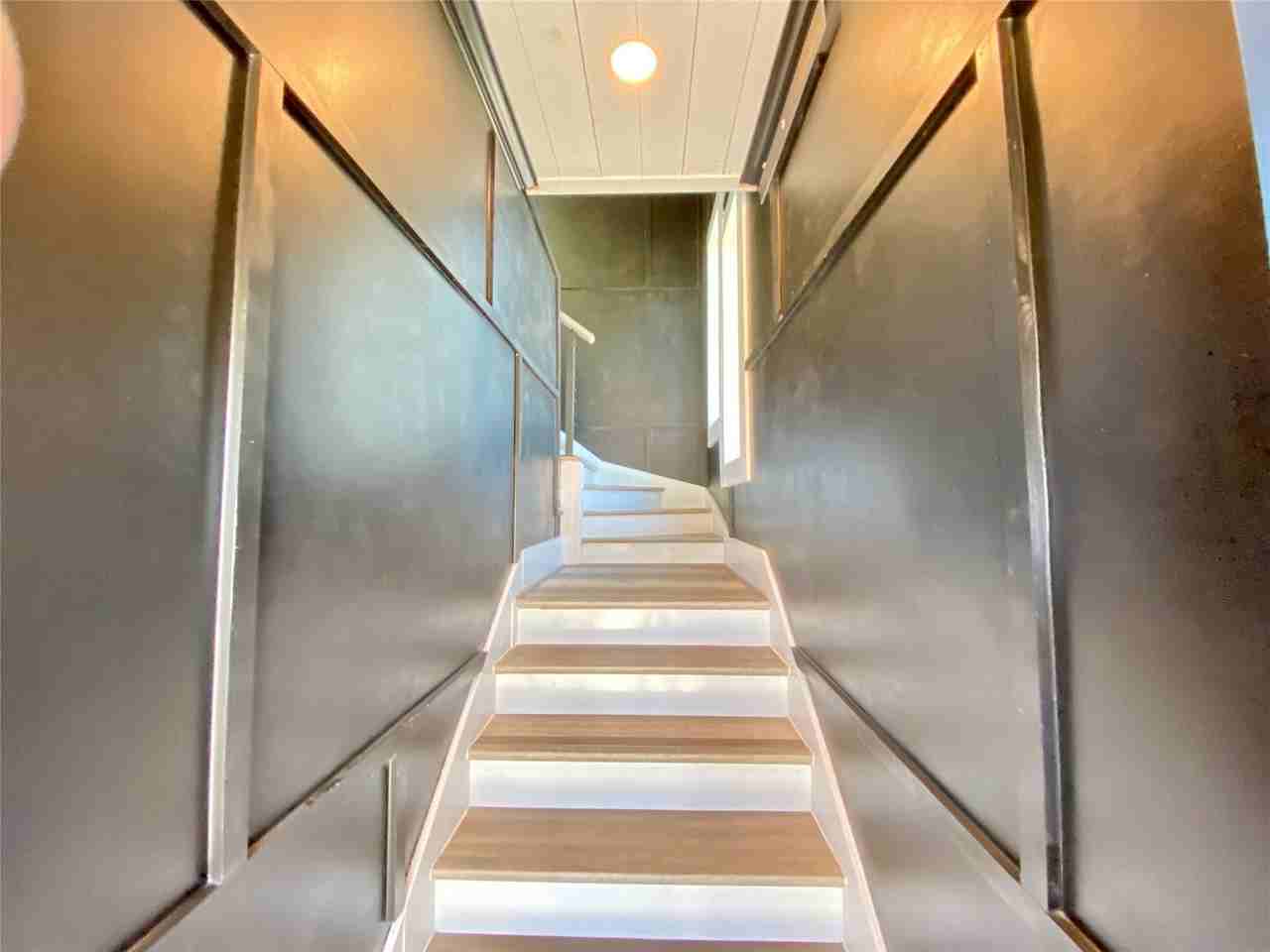 2001 29th St ##Up - Photo 3 of 17