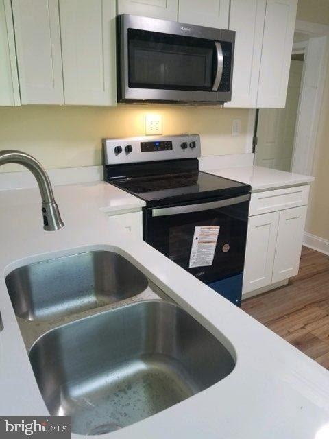 8695 Mulberry Grove Pl - Photo 2 of 11