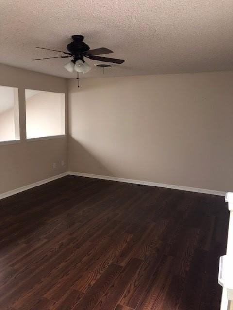 3065 Crossroads Dr - Photo 3 of 15