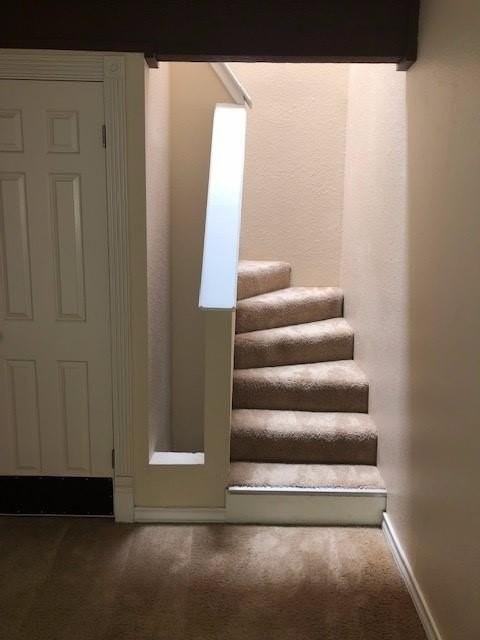 3065 Crossroads Dr - Photo 5 of 15