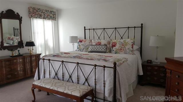 5157 Renaissance Ave ##A - Photo 5 of 8