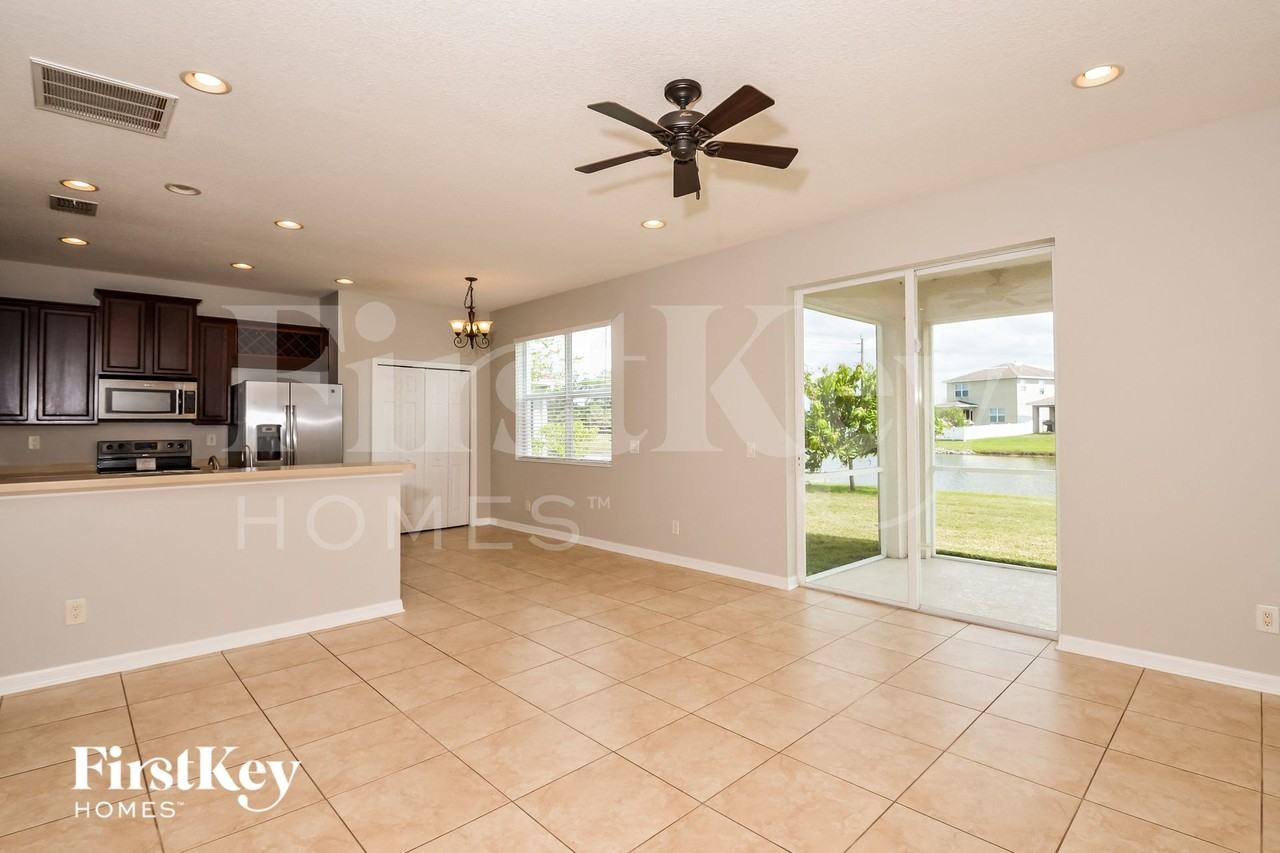 10205 38th Ct E - Photo 3 of 15