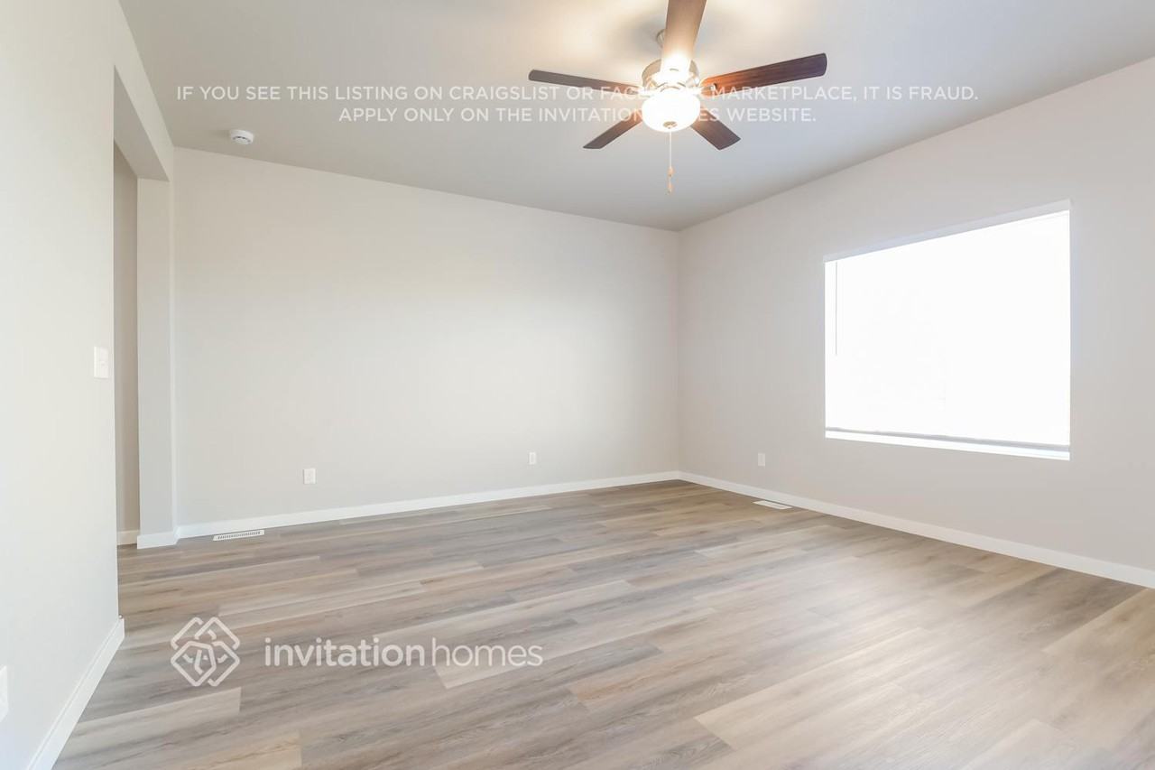 7338 Green River Ave - Photo 4 of 18