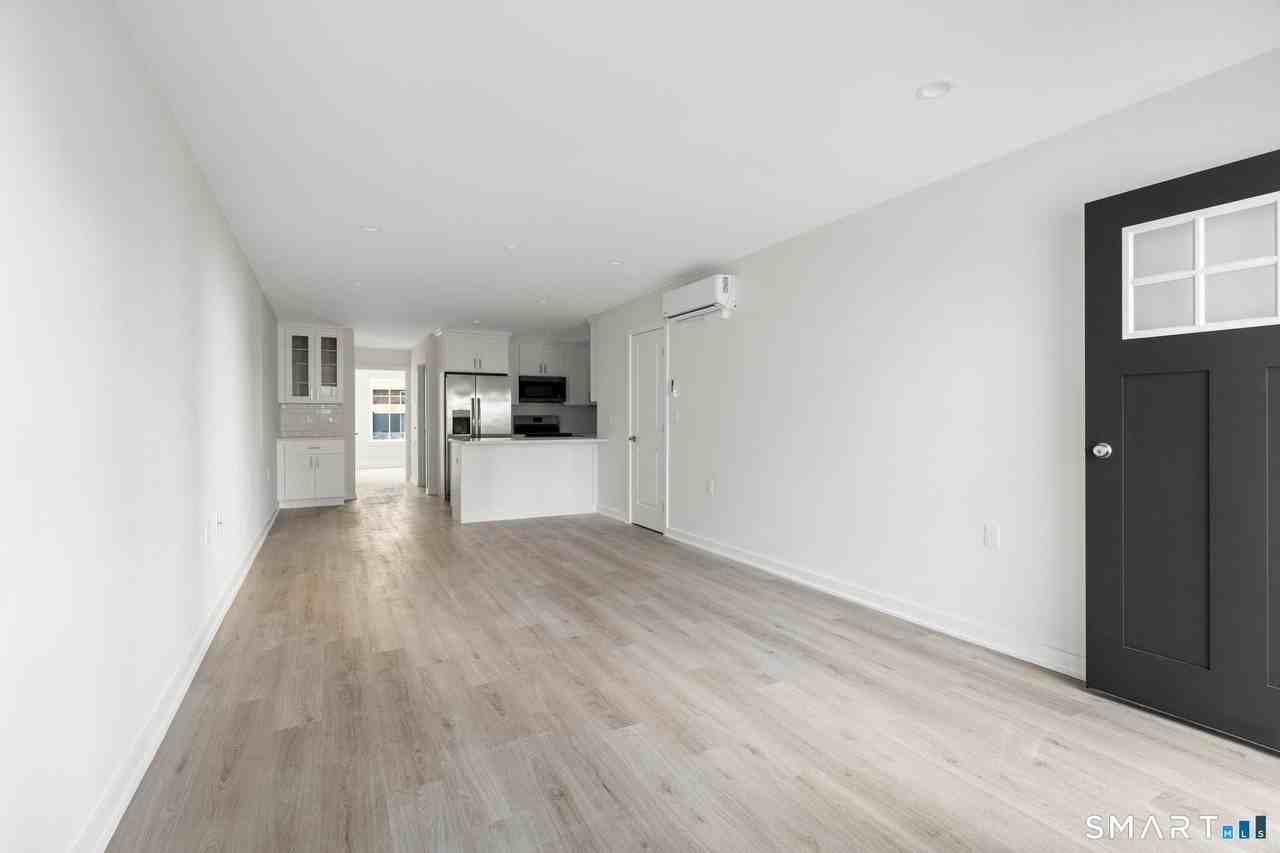 29 Village Rd Unit A #A - Photo 4 of 16