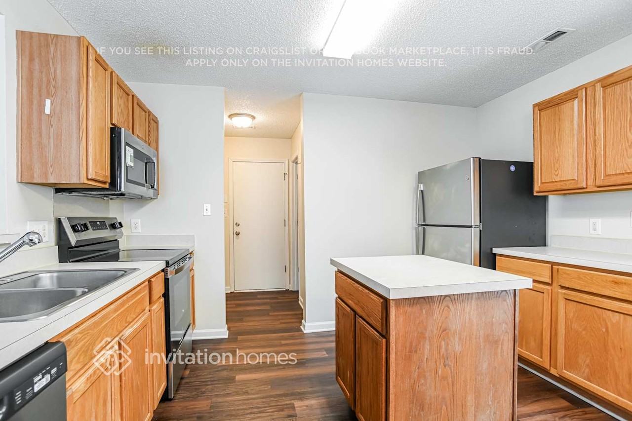 166 Brantley Place Dr - Photo 7 of 18