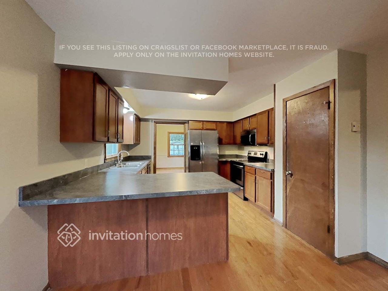 2006 Texas Ave S - Photo 7 of 21