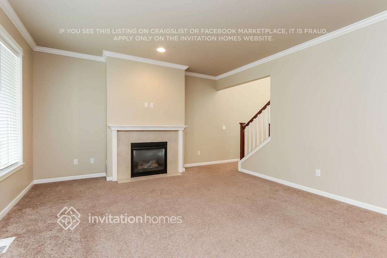 19301 90th Avenue Ct E - Photo 4 of 19