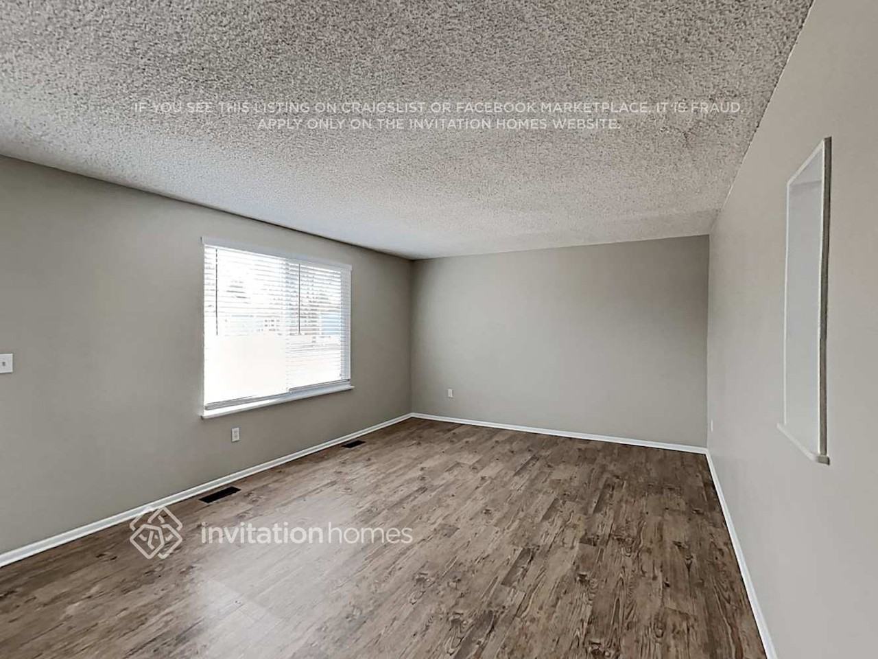 15735 E Brown Ave - Photo 5 of 20