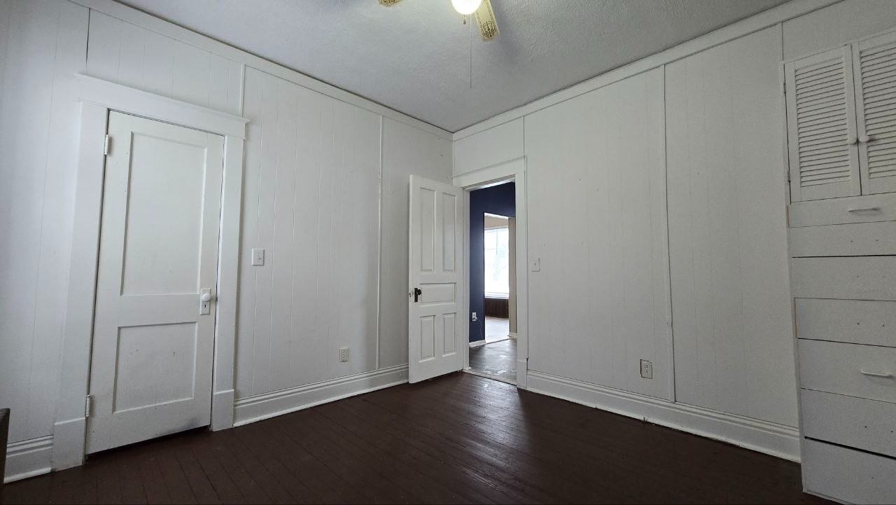 202 E Barker Ave #1 - Photo 7 of 22