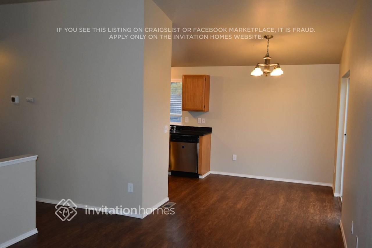 14906 43rd Dr Ne - Photo 4 of 12