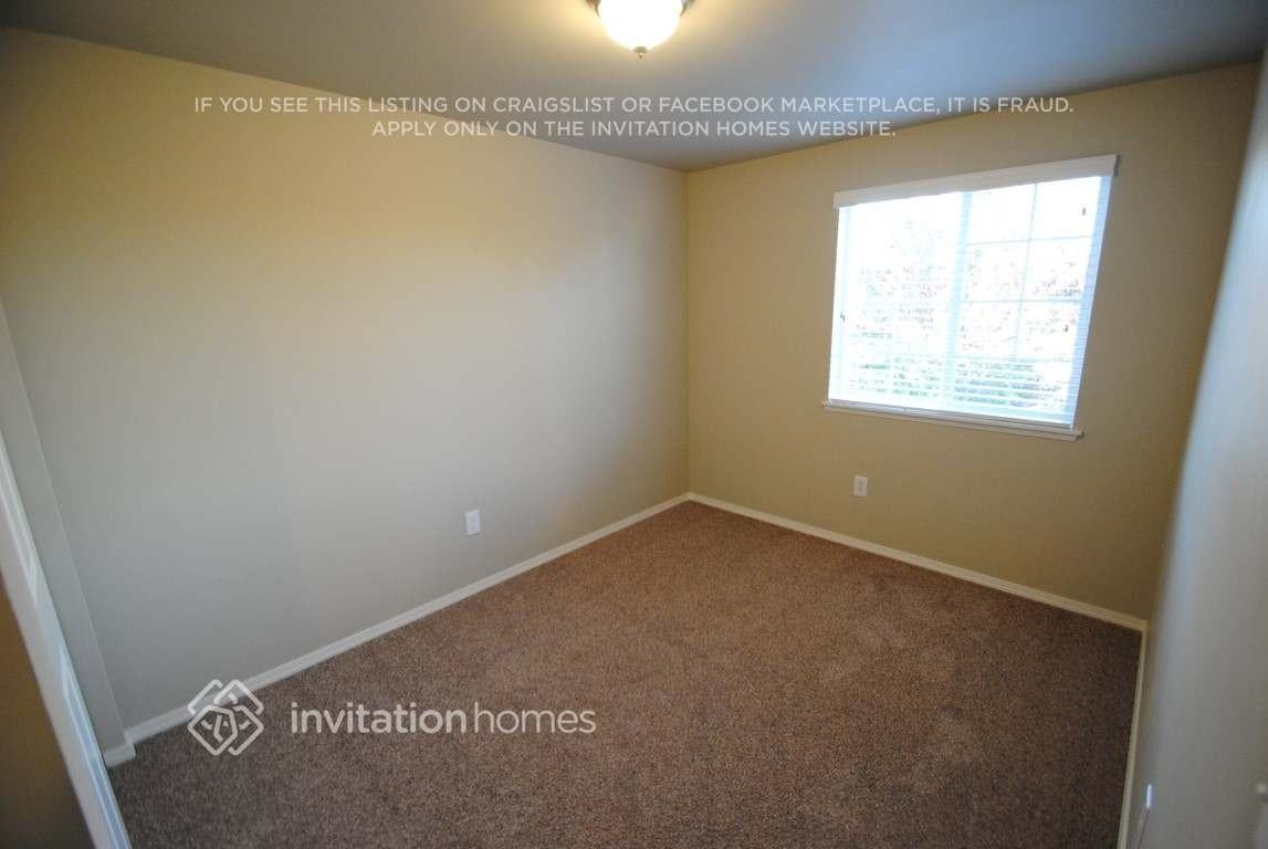 14906 43rd Dr Ne - Photo 5 of 12