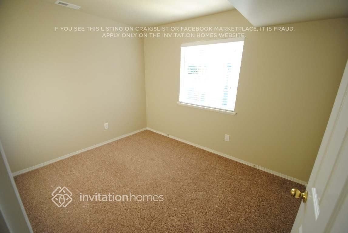 14906 43rd Dr Ne - Photo 7 of 12