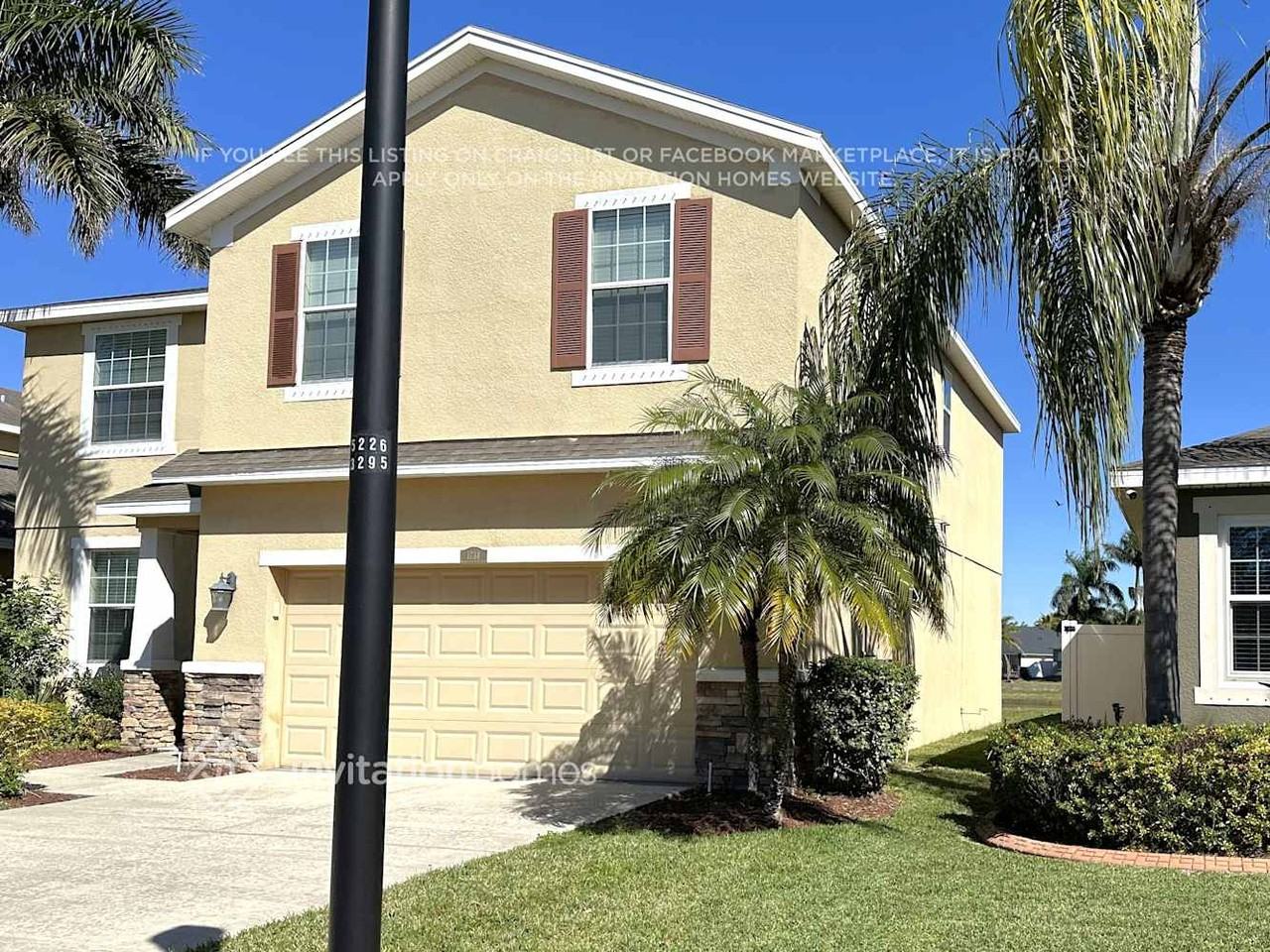 1734 Bonita Bluff Ct - Photo 2 of 18